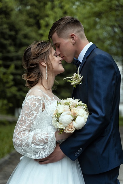 Bouquet de mariée rond rose et blanc